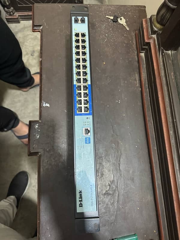 D Link 24 pin networking Hub 2