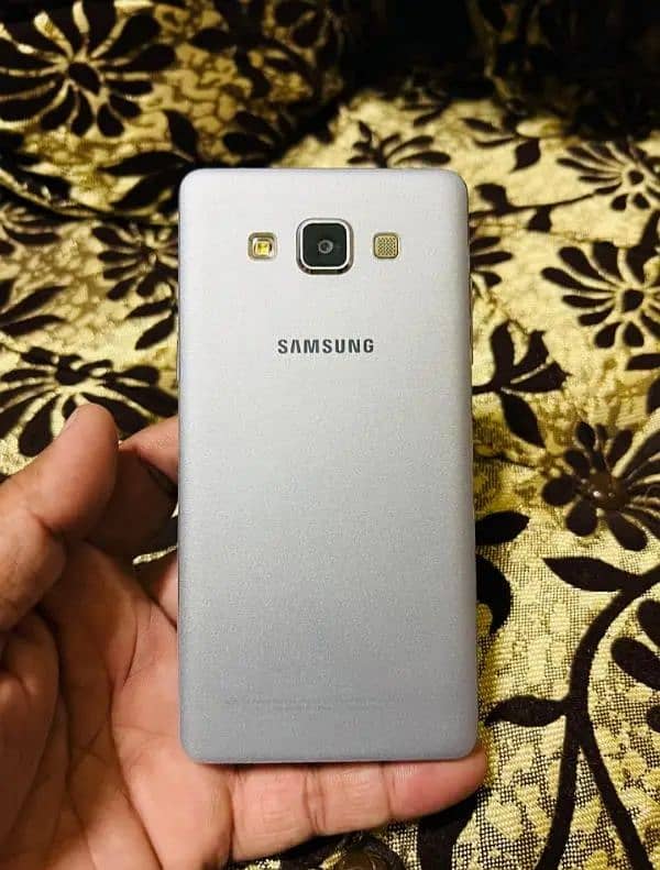 Samsung A7 10/10 Condition. Pta Approved 1