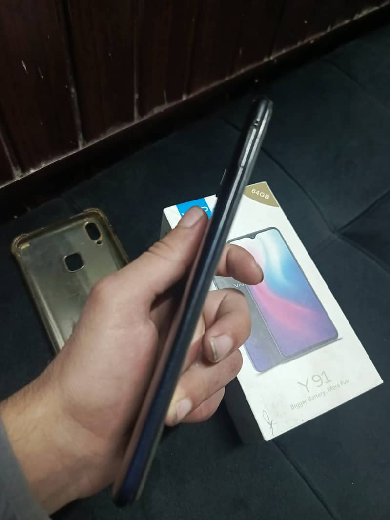 Vivo Y91 3