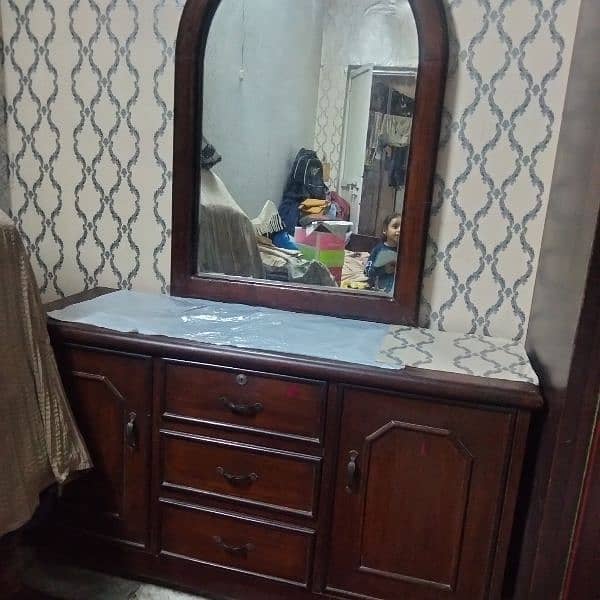 dressing table 4