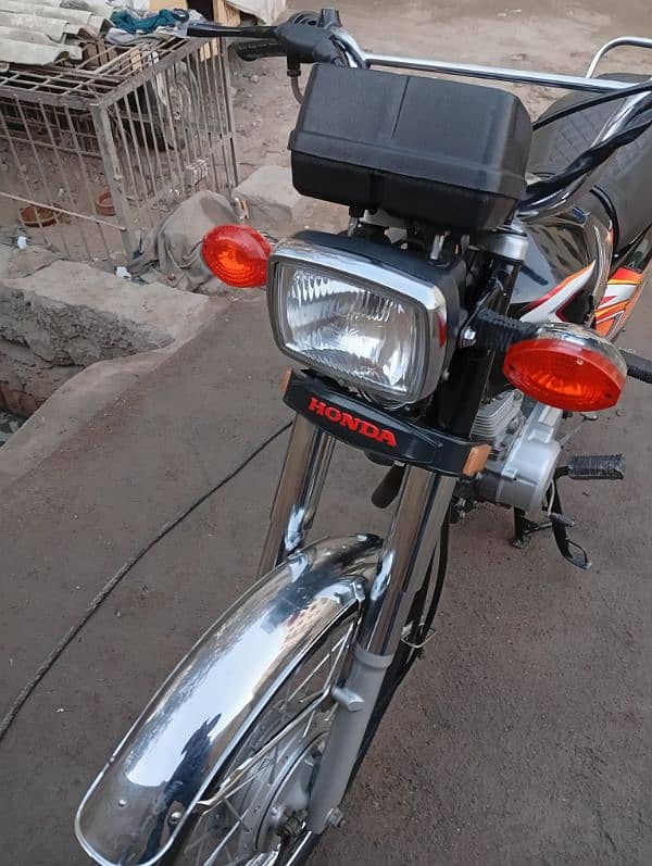 Honda 125cc 8