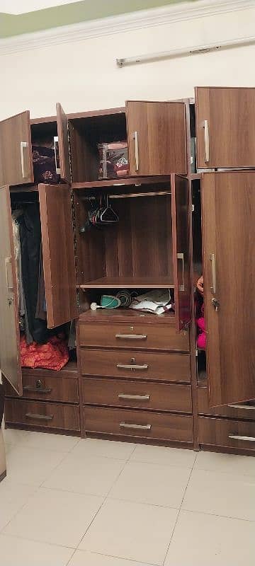 Bed + Wardrobe  - Good condition 5