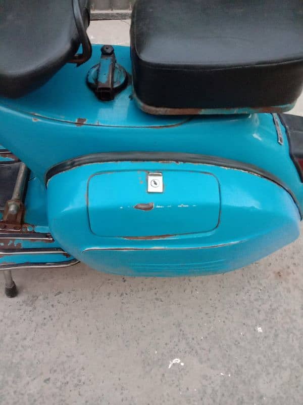 Vespa super 1975 8