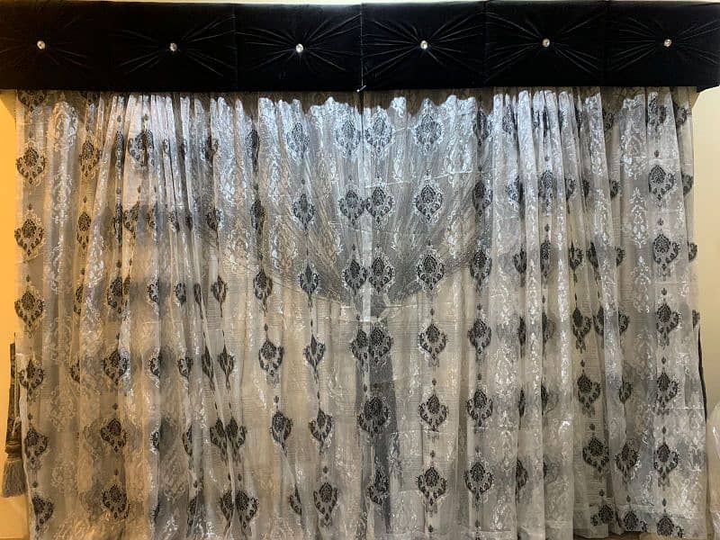 Curtain N Rug 6