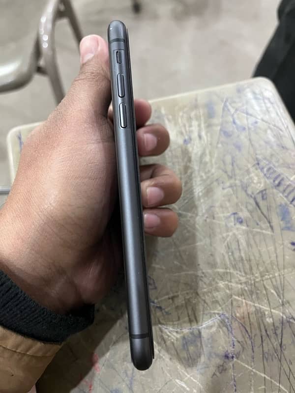 iphone 11 for sale 5