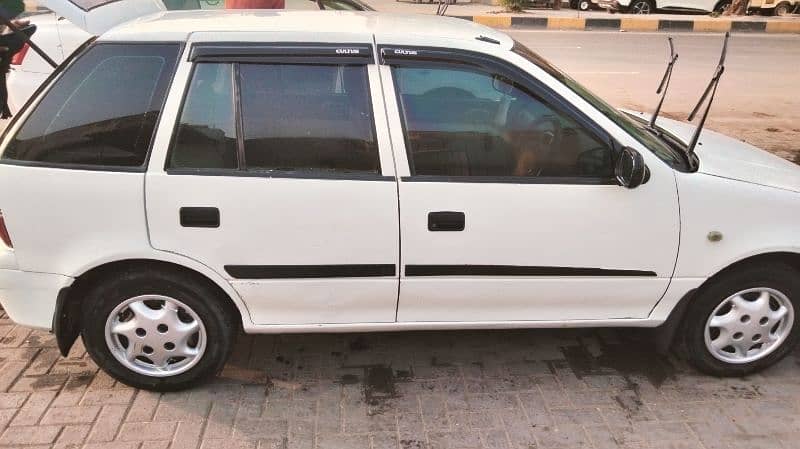 Suzuki Cultus 2005 5