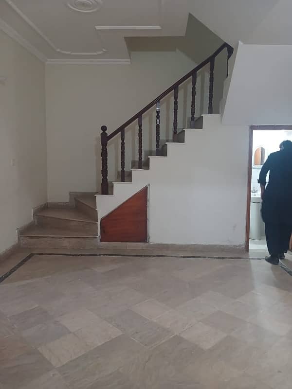 05 MARLA HOUSE FOR RENT IN JOHAR TOWN LAHORE 0