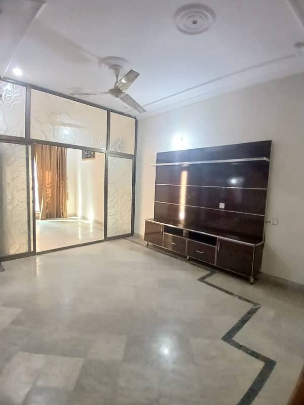 05 MARLA HOUSE FOR RENT IN JOHAR TOWN LAHORE 9