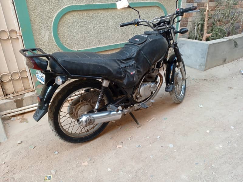 Suzuki GS 150 2010 2