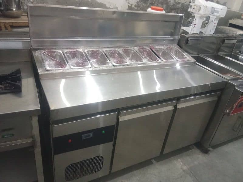 pizza make table under counter chiller 5f pizza oven dough mixer fryer 0