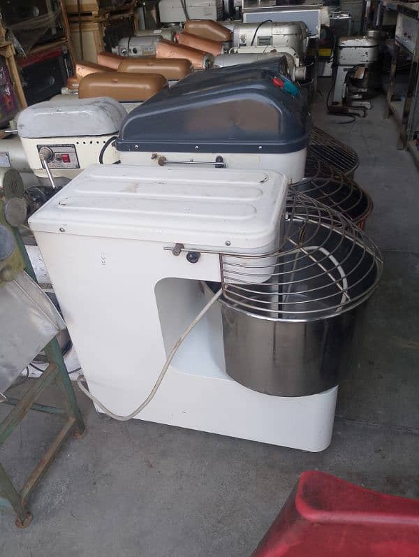 spailer 10kg 12kg 15kg 50kg Taiwan Korean pizza oven dough mixer fryer 9