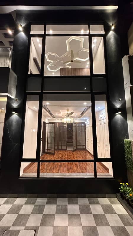 10 Marla Ultra Luxury Modern House For Sale In Topaz Block Near Main Boulevard and Park In Park View City Lahore 18