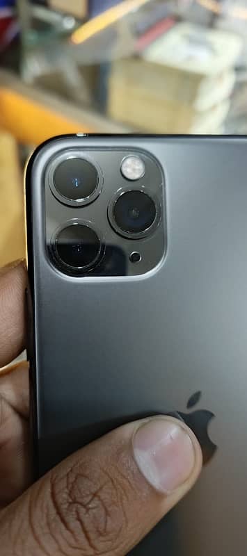 IPhone 11 Pro 3