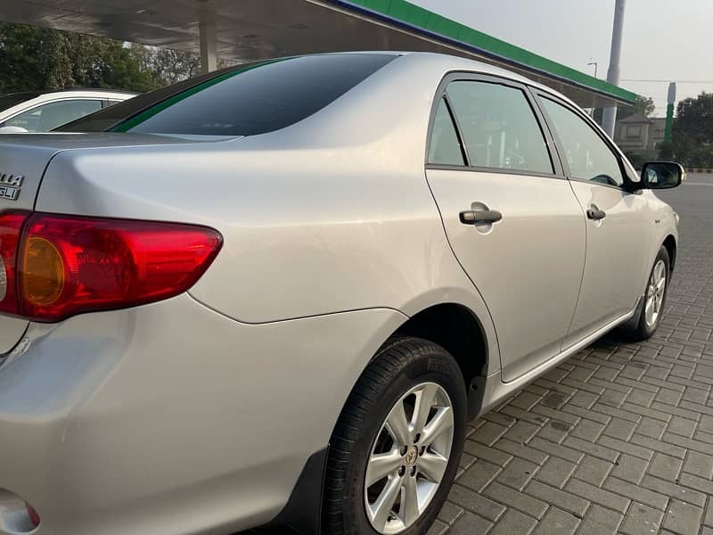 Toyota Corolla GLI 2011 5