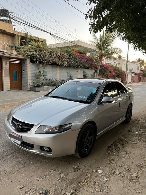 Honda Accord 2003/06 In Excellent Condition 4