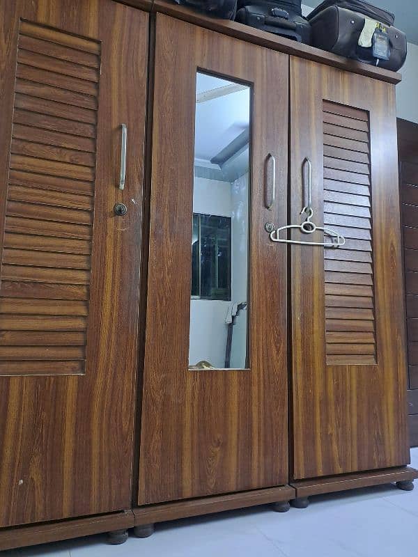 Partex 3 Door Wardrobe 1