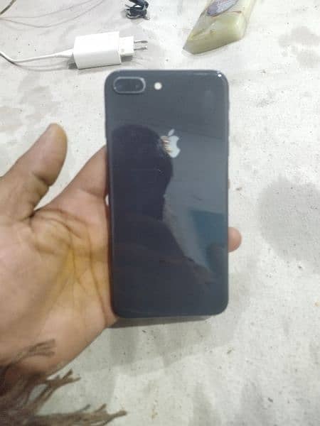 iPhone 8plus non pta 1