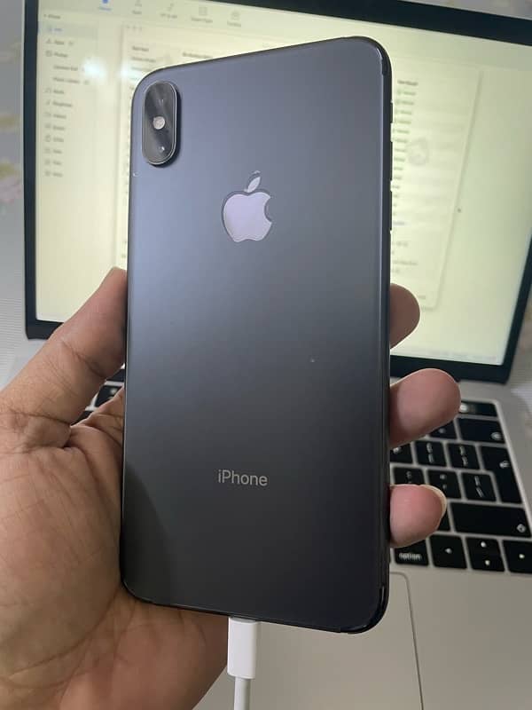 iPhone Xs Max 512gb Pta Approved 1