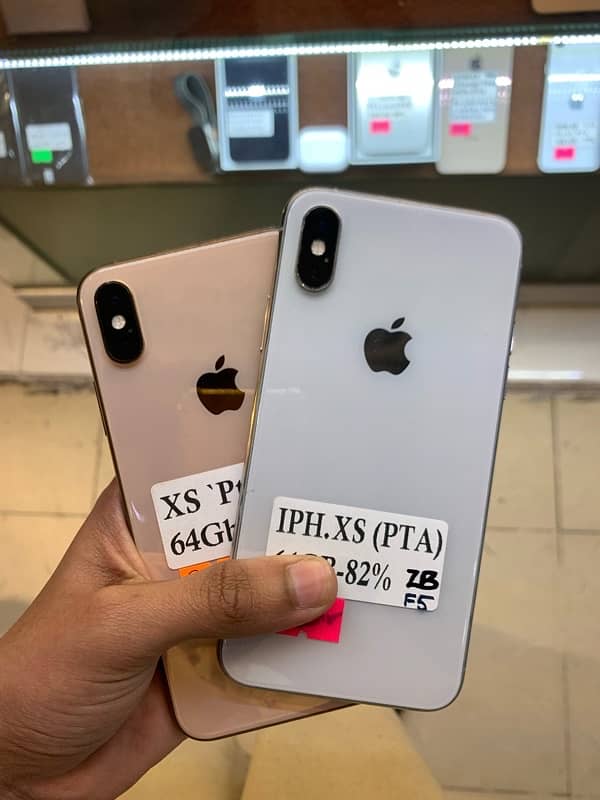 iPhone XS pta 64gb 82% health Waterpack 0