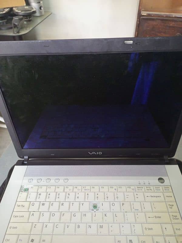 sony original laptop, 2 gb ram/250 hard for sell. . location:G12 isb 4