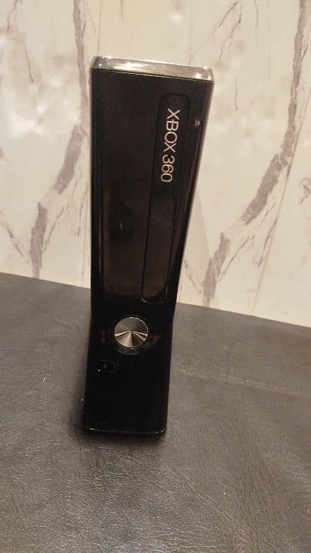 Xbox 360 Slim - 60GB HDD | Genuine | Home Used | Perfect Condition 0