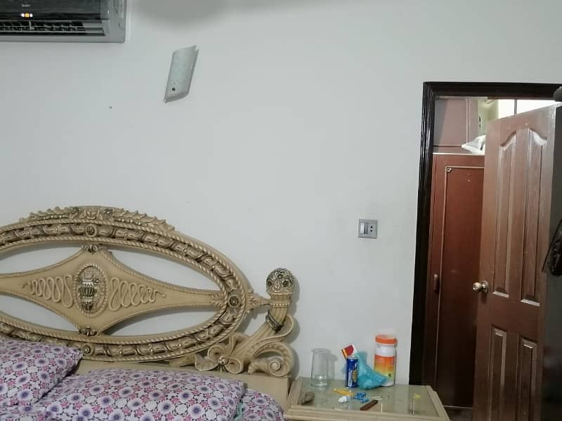 Apartment for rent 4 bedroom 2nd floor DHA phase 2 ext near KFC 3