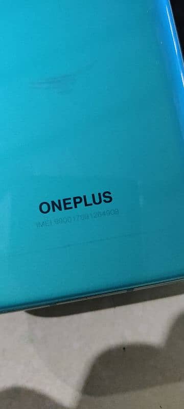 OnePlus 8t 12/256. . 03301265108 3