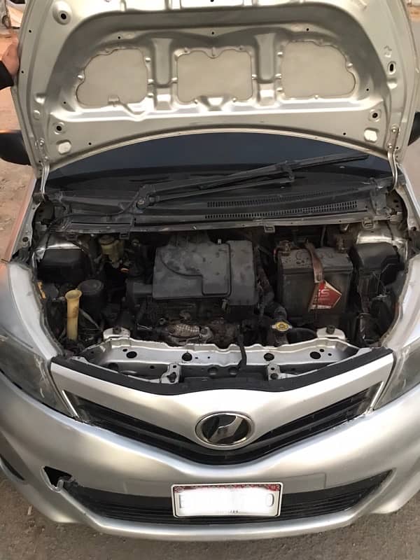 Toyota Vitz 2011/14 3