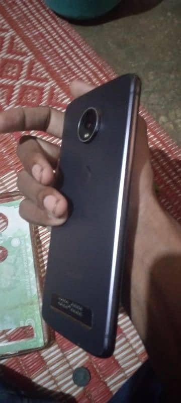 moto Z4 4/128 fynal ret he 0