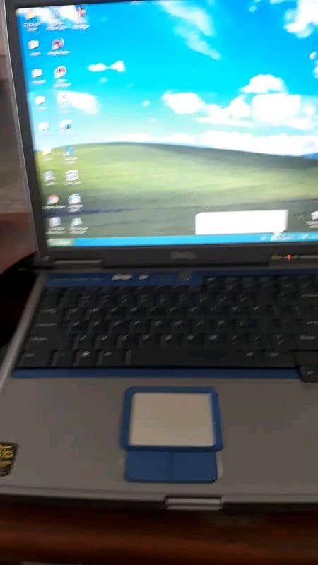 Dell laptop 4gb 160gb 2