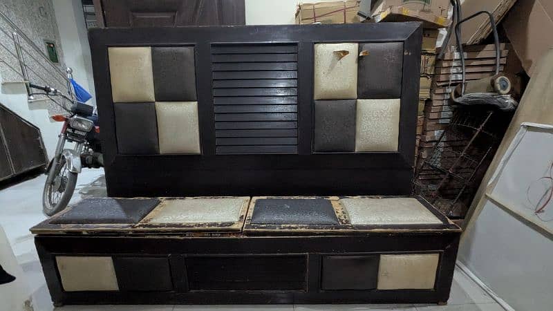 double bed with 2 side tables original wood 7