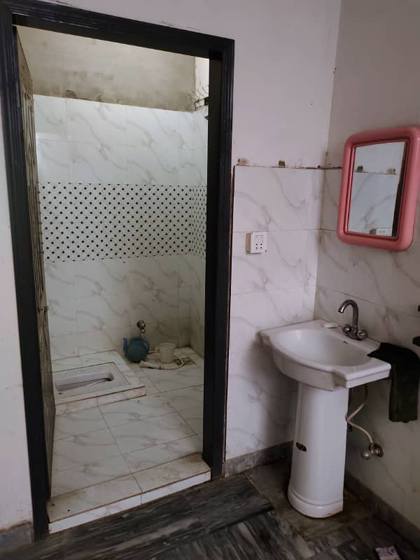 Shershah hostel family guest rooms apartments girls and couple rooms 6