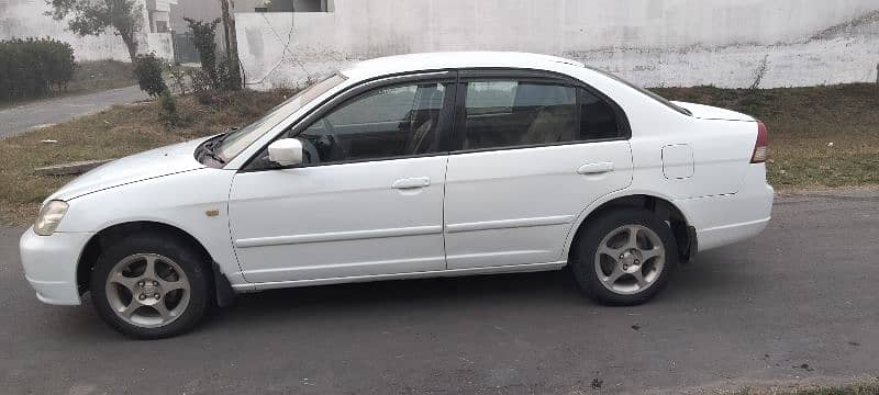 Honda Civic EXi 2004 3