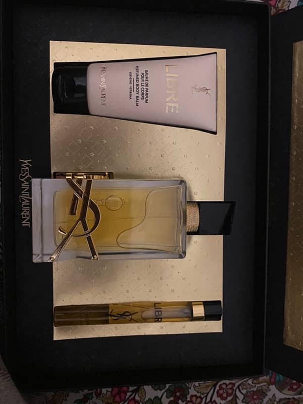 ysl libre 4