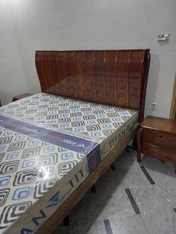 Solid Wood New bed set glass polish latest design 3