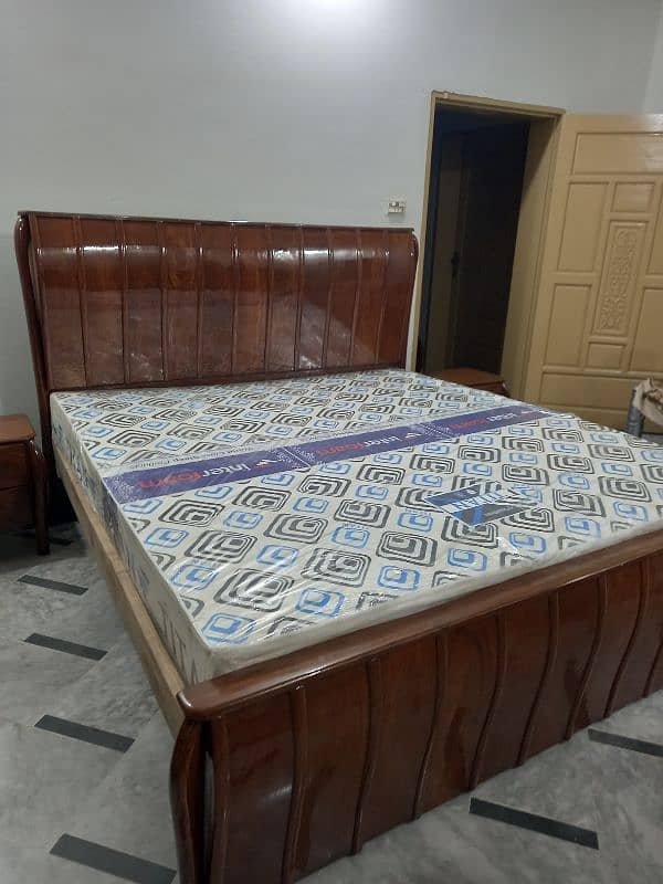 Solid Wood New bed set glass polish latest design 8