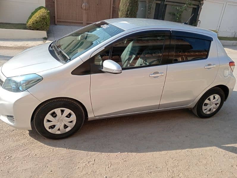 Toyota Vitz 2011 2