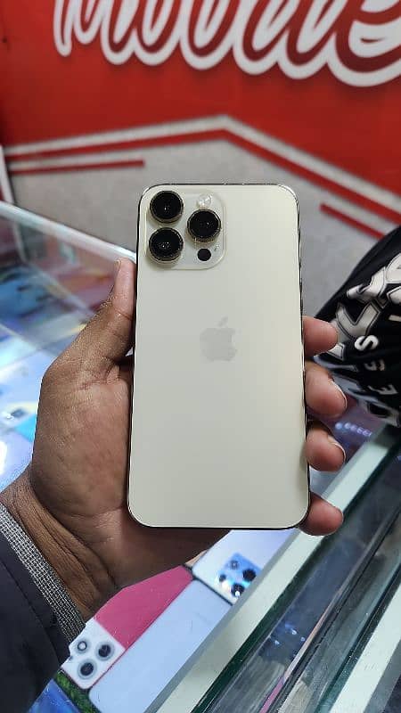 IPhone xs max pta approved 53k IPhone 14 pro max Non pta 155k 2