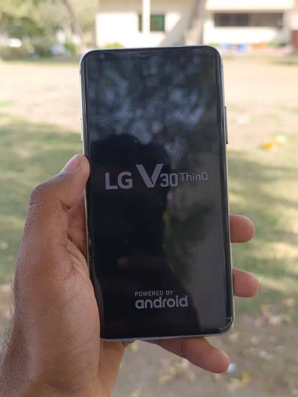 LG V30 4/64GB NON-PTA 1