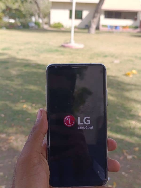 LG V30 4/64GB NON-PTA 2