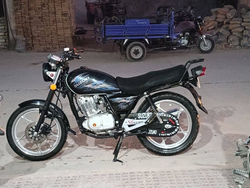 Suzuki 150SE 4