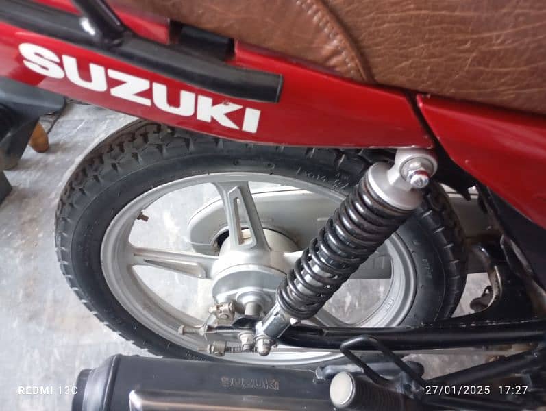 Suzuki 110S 5