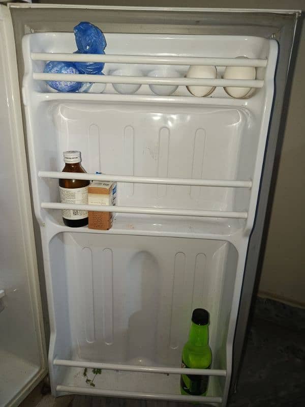 East-Cool Mini Single Door Refrigerator 2