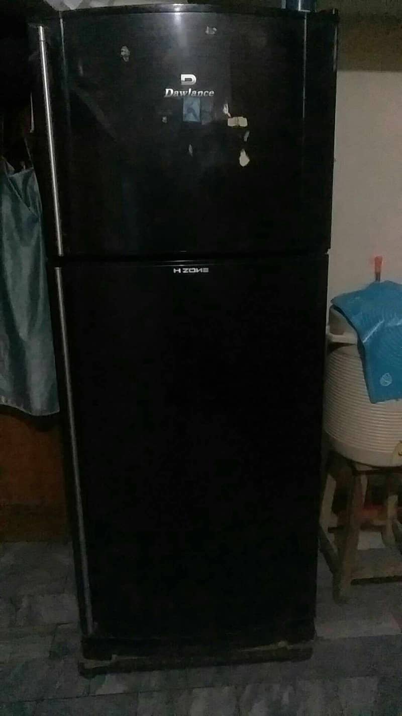 Dawalance full size fridge available 0