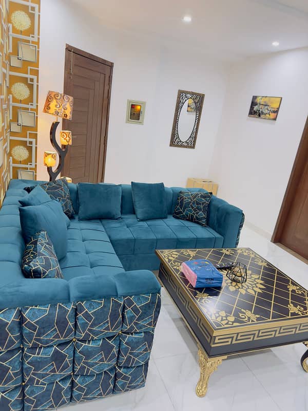 One bedroom VIP apartment for rent on daily basis in bahria town 7