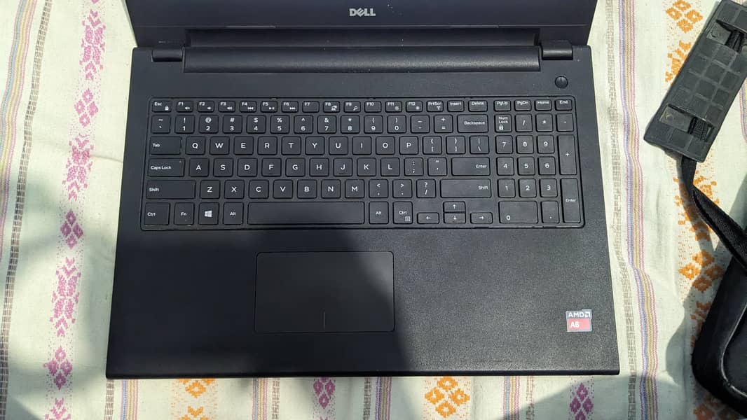 Laptop Dell i6 6th Generation 3