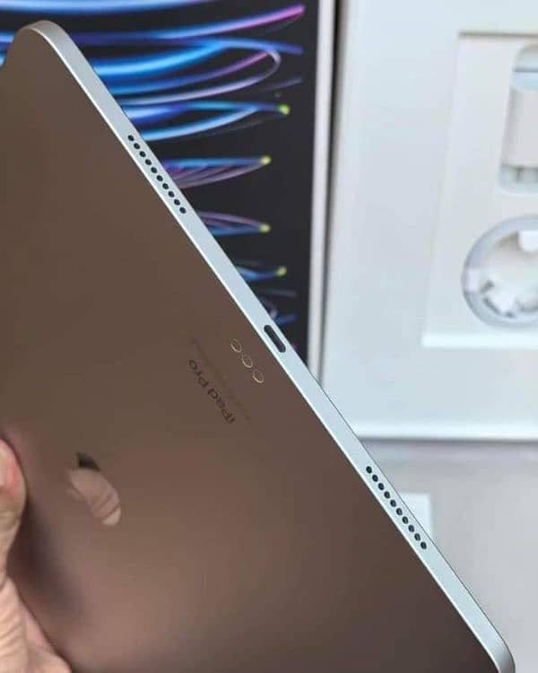 iPad Pro M2 -256gb complete box 0341-6538819 contact my WhatsApp 0