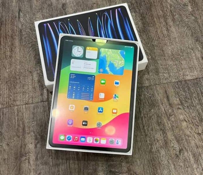 iPad Pro M2 -256gb complete box 0341-6538819 contact my WhatsApp 1