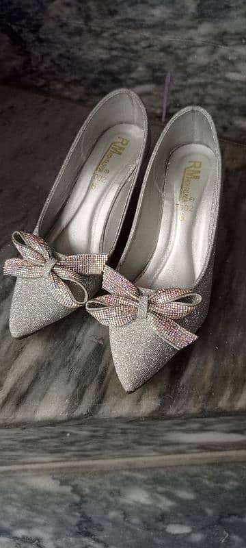 glitters pumps 3