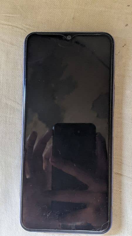 Vivo y17s 3